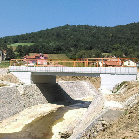 Rekonstrukcija mosta “Gradište” u Viševcu, opština Rača