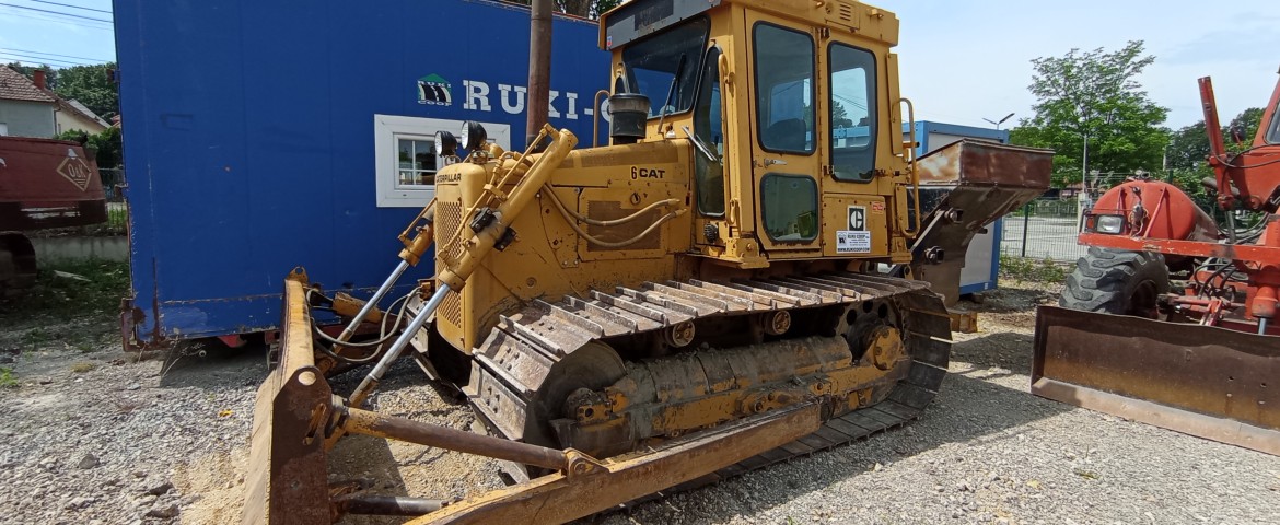 Buldozer Caterpillar